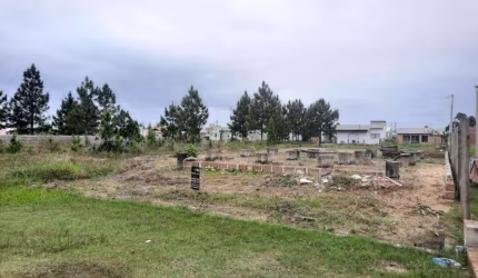 Terreno à venda no Bairro Rota do Sol com 275 m² de área privativa