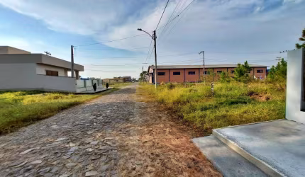 Terreno à venda no Bairro Bella Torres com 300 m² de área privativa