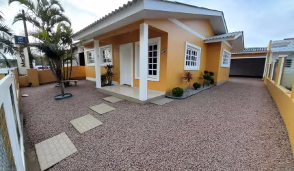 Casa 04 Dorm à venda no Bairro Bella Torres com 149 m² de área privativa - 2 vagas de garagem