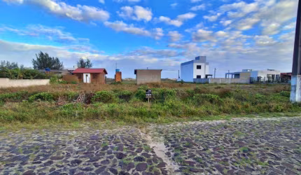 Terreno à venda no Bairro Praia Tapera com 300 m² de área privativa