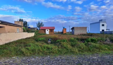 Terreno à venda no Bairro Praia Tapera com 300 m² de área privativa