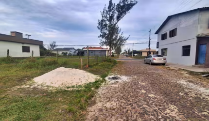 Terreno à venda no Bairro Bella Torres com 300 m² de área privativa