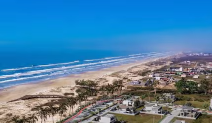 Terreno à venda no Bairro Praia Pérola com 300 m² de área privativa
