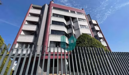 Apartamento com 4 dormitórios em Ponta Grossa/PR