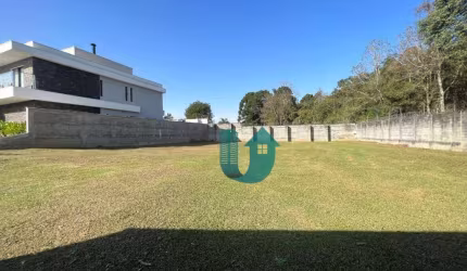 Terreno em condomínio de alto luxo em Santa Felicidade  - posição no fundo do condomínio