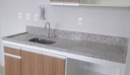 Studio novo para locação ao lado do metrô!!!