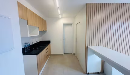 Studio com vaga  para ao lado do metrô !!!