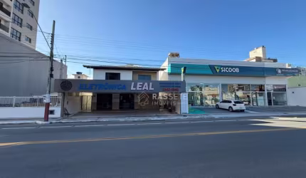 IMÓVEL COM EXCELENTE POTENCIAL COMERCIAL NO CENTRO DE NAVEGANTES/SC