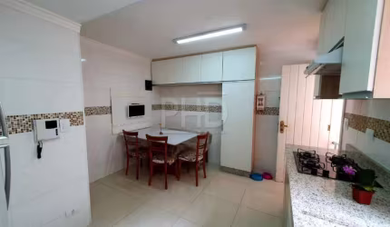 Sobrado à venda, 3 quartos, 2 suítes, 2 vagas, Rudge Ramos - São Bernardo do Campo/SP