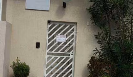 Sobrado em condomínio fechado