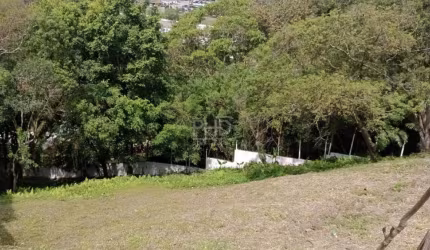 Excelente Terreno no Parque Espacial com frente para 2 ruas