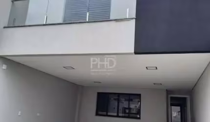 Sobrado, com 04 suites - 4 vagas de garagens - Nova Petrópolis