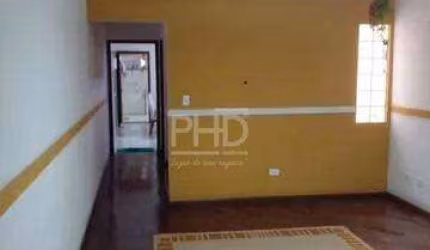 Sobrado à Venda, com 175m2, 3 Quartos, 1 Suíte, 3 Banheiros, Área Gourmet, 4 Vagas, Vila América, Santo André