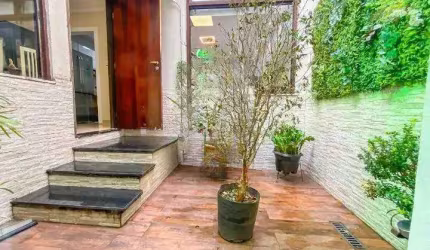 Imóvel incrível! Todo reformado.Casa moderna!