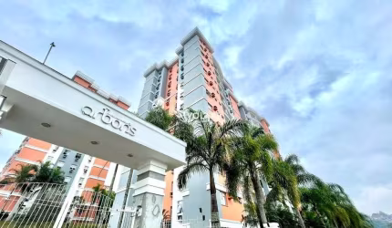 Apartamento com 2 quartos, 61m², aluguel por R$ 2.300 - Água Verde - Blumenau/SC