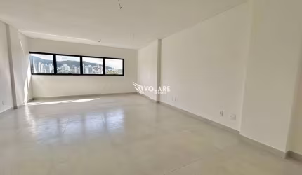 SALA COMERCIAL PARA LOCAÇÃO COM 40 m², NO CENTRO DE BLUMENAU!