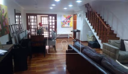 Sobrado lindo à venda com 110m² em Moema