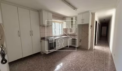 Casa térrea com 115m², 3 dormitórios e 2 vagas de garagem