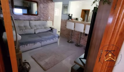 Casa com 3 quartos à venda na Rua Maria Bittencourt Crepaldi, 765, Jardim Regente, Indaiatuba por R$ 640.000