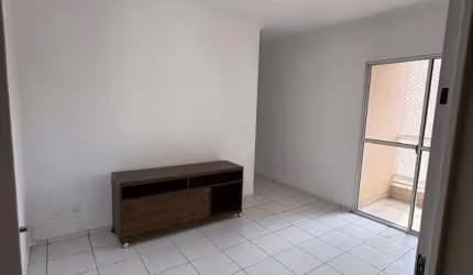 Apartamento com 2 quartos para alugar na Rua Primo José Mattioni, 57, Vila Brizzola, Indaiatuba, 67 m2 por R$ 2.950