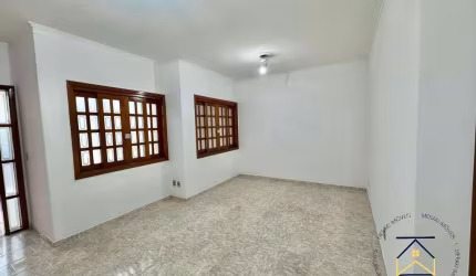 Casa com 3 quartos para alugar na Rua Treze de Maio, 72, Centro, Indaiatuba por R$ 3.950