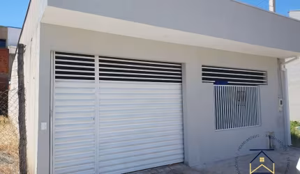 Casa em condomínio fechado com 2 quartos à venda na Rua Trinta, 33, Parque Residencial Sabiás, Indaiatuba por R$ 490.000