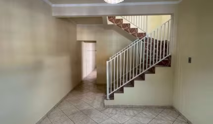 Casa com 3 quartos para alugar na Rua Augusto Cândido Carmelo, 14, Jardim Morada do Sol, Indaiatuba por R$ 3.200