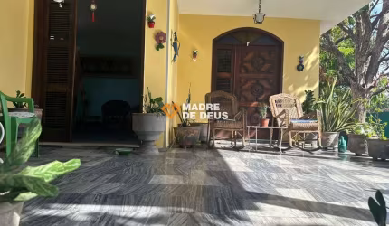 Casa em condomínio fechado com 4 quartos à venda na Rua General Silva Júnior, 313, Fátima, Fortaleza por R$ 1.200.000