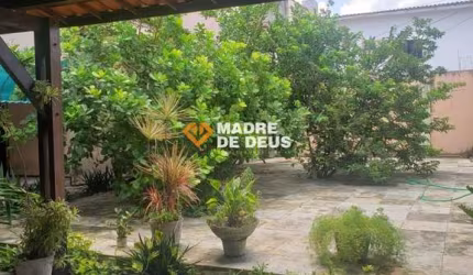 Casa em condomínio fechado com 5 quartos à venda na Avenida Léa Pompeu, 339, Jardim das Oliveiras, Fortaleza por R$ 700.000