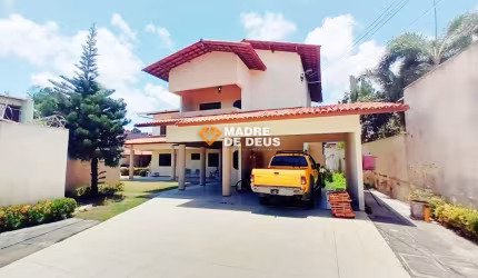 Casa em condomínio fechado com 5 quartos à venda na João Paulo de Andrade, 14, Cidade dos Funcionários, Fortaleza por R$ 890.000