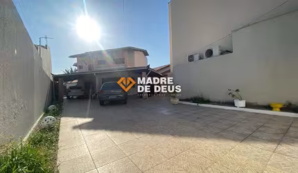 Casa em condomínio fechado com 6 quartos à venda na Lídia Brígido, 294, Parque Manibura, Fortaleza por R$ 1.500.000