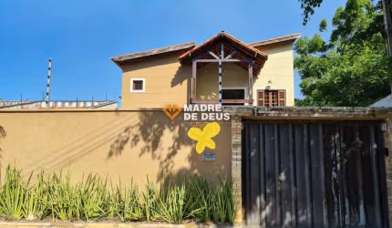 Casa com 3 quartos à venda na Edno Alves de Oliveira, 450, Castelão, Fortaleza por R$ 850.000