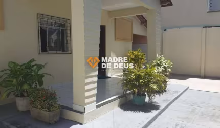 Casa com 3 quartos à venda na Rua Pero Vaz, 312, Messejana, Fortaleza por R$ 585.000