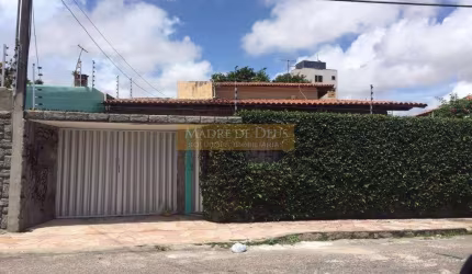 Casa em condomínio fechado com 5 quartos à venda na Rua Alfeu Aboim, 304, Papicu, Fortaleza por R$ 756.000