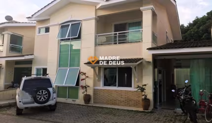 Casa em condomínio fechado com 4 quartos à venda na Avenida Odilon Guimarães, 4555, Lagoa Redonda, Fortaleza por R$ 1.070.000