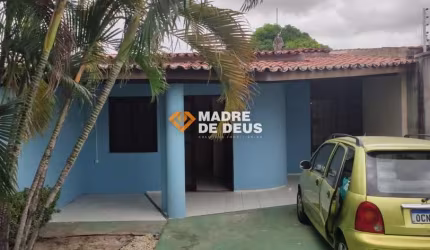 Casa em condomínio fechado com 3 quartos à venda na Castro Meireles, 250, Maraponga, Fortaleza por R$ 498.000