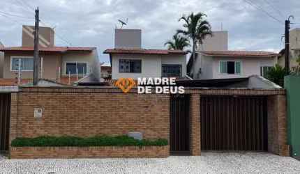 Casa em condomínio fechado com 4 quartos à venda na Magistrado Raul de Souza Girão, 240, Cambeba, Fortaleza por R$ 1.000.000