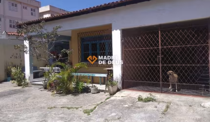 Casa com 4 quartos à venda na Dr. José Lino, 1008, Varjota, Fortaleza por R$ 680.000