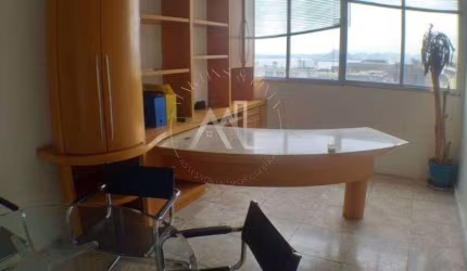 Sala Comercial, finamente decorada e mobiliada, no Coração do Centro do Rio de Janeiro
