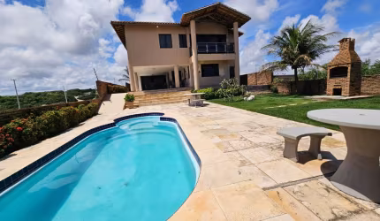 Lindo duplex com 4 suítes com vista mar e piscina