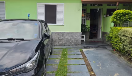 Vende-se Casa  em Condomínio Vila Urupês Suzano
