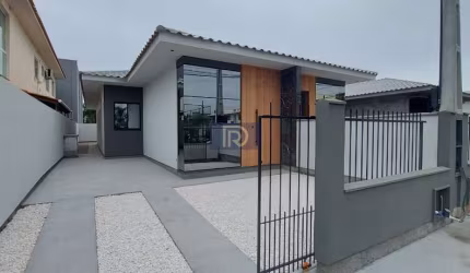 Casa à venda no bairro Nova Palhoça - Palhoça/SC