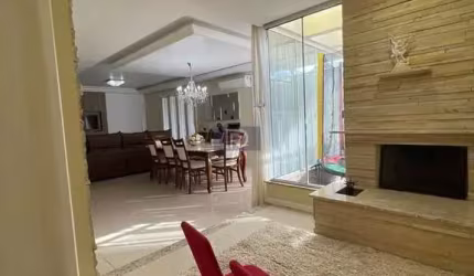Apartamento à venda no bairro Estreito - Florianópolis/SC
