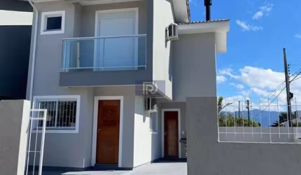 Sobrado à venda no bairro Praia do Sonho (ens Brito) - Palhoça/SC