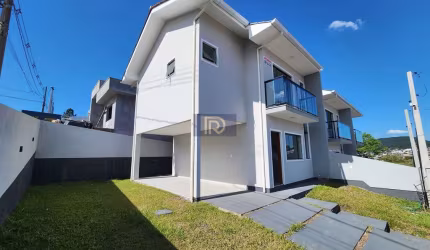 Sobrado à venda no bairro Potecas - São José/SC