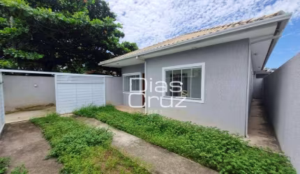 Casa linear em Rio das Ostras no Praia Mar, 3 quartos