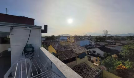 Cobertura com área gourmet no Terra Firme em Rio das Ostras, 2 quartos