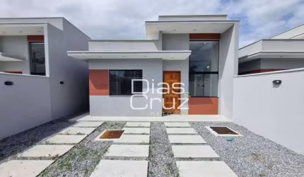 Casa linear independente em Rio das Ostras no Chácara Mariléa, 2 quartos