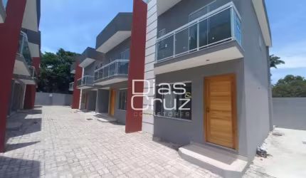 Casa com 3 quartos em um dos melhores bairros da cidade  à vend  - Extensão do Bosque - Rio das Ostras/RJ