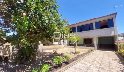 Casa com 3 dormitórios à venda, 200 m² por R$ 720.000,00 - Centro - Rio das Ostras/RJ